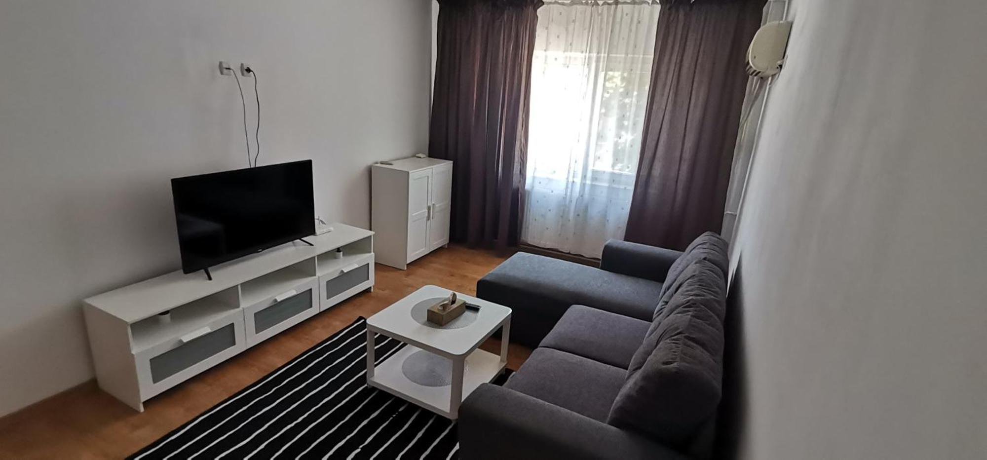 Dana Apartment Питещ Екстериор снимка